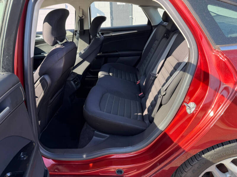 2014 Ford Fusion SE