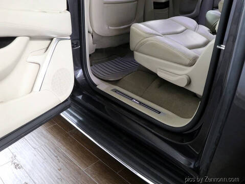 2017 Cadillac Escalade ESV Luxury