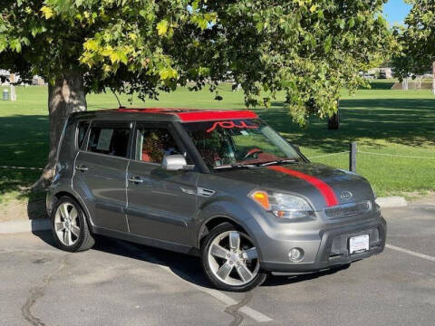 2011 Kia Soul +