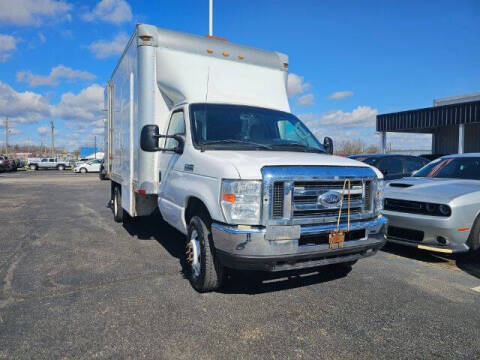 2017 Ford E-Series E-450 SD