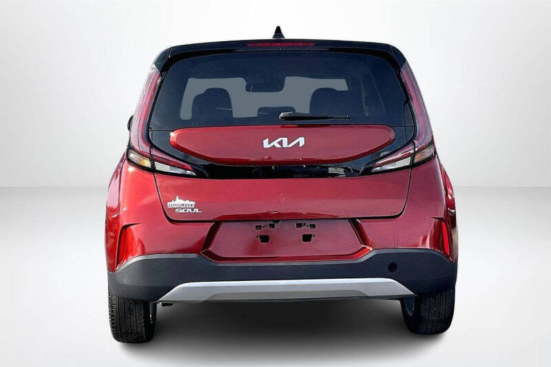 2024 Kia Soul LX