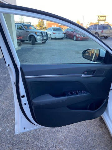 2019 Hyundai Elantra