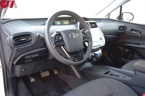 2021 Toyota Prius LE