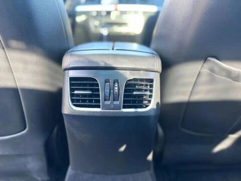 2015 Hyundai Genesis