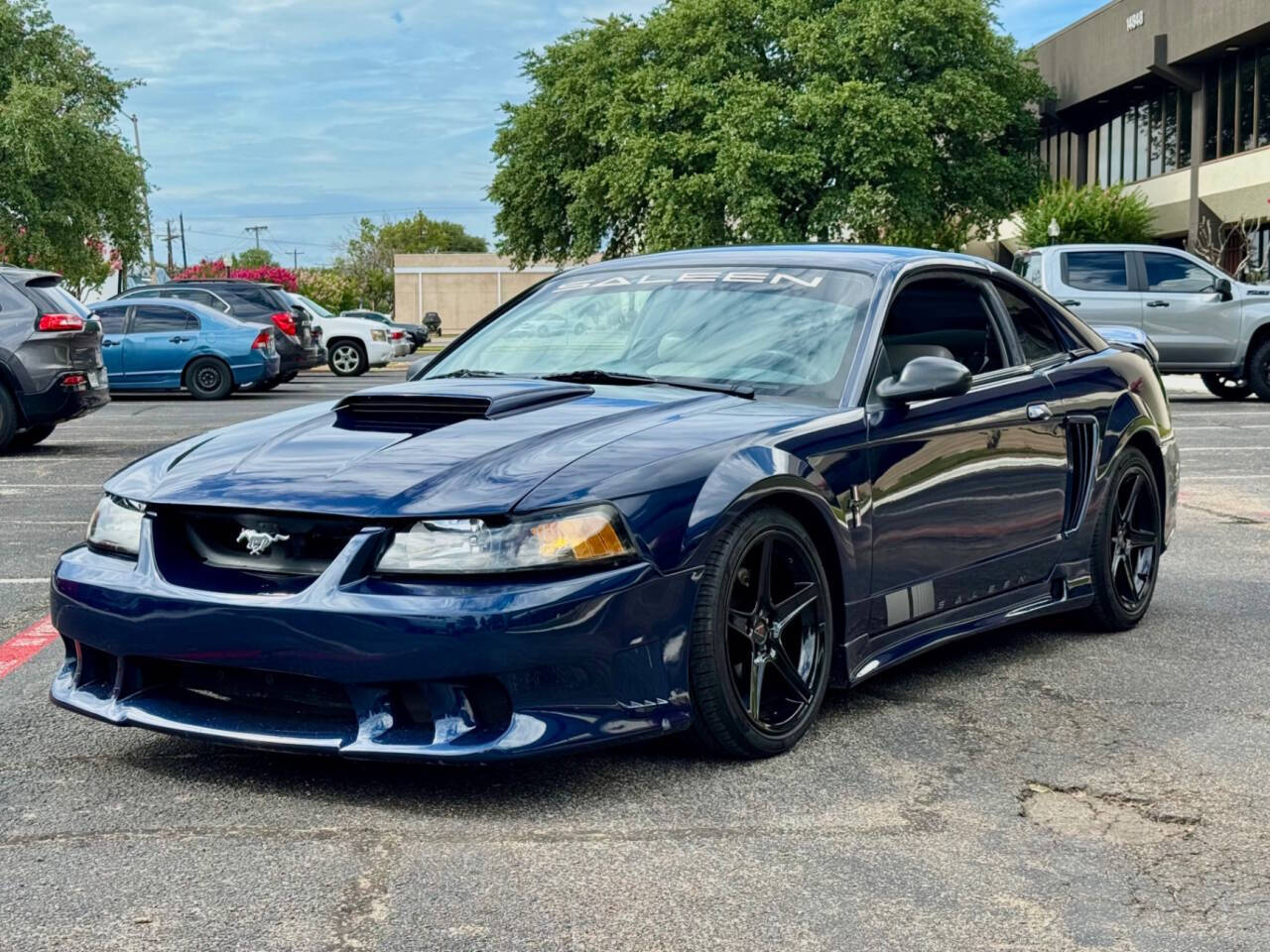 2001 Ford Mustang 1