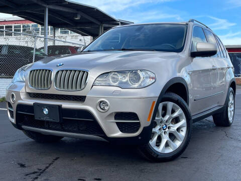 2013 BMW X5 for sale at MAGIC AUTO SALES in Little Ferry NJ