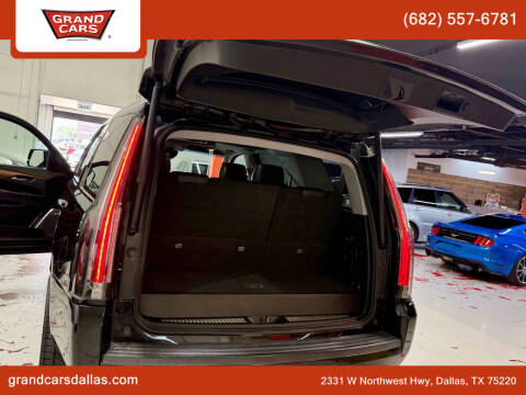 2017 Cadillac Escalade Luxury