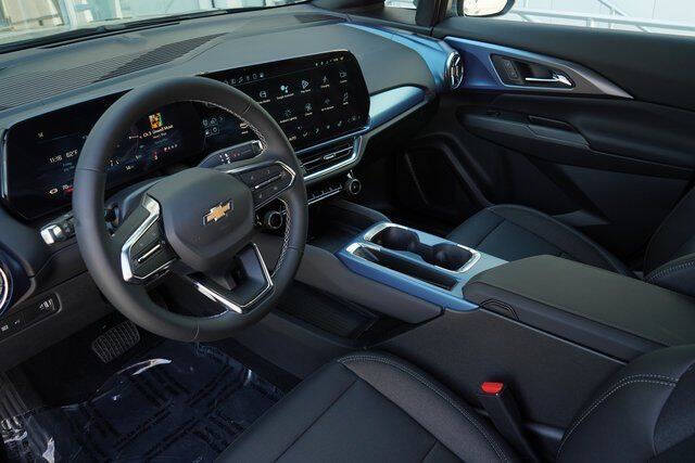 2025 Chevrolet Equinox EV LT 2