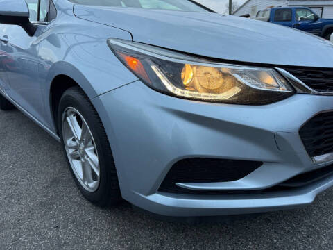 2017 Chevrolet Cruze LT Auto