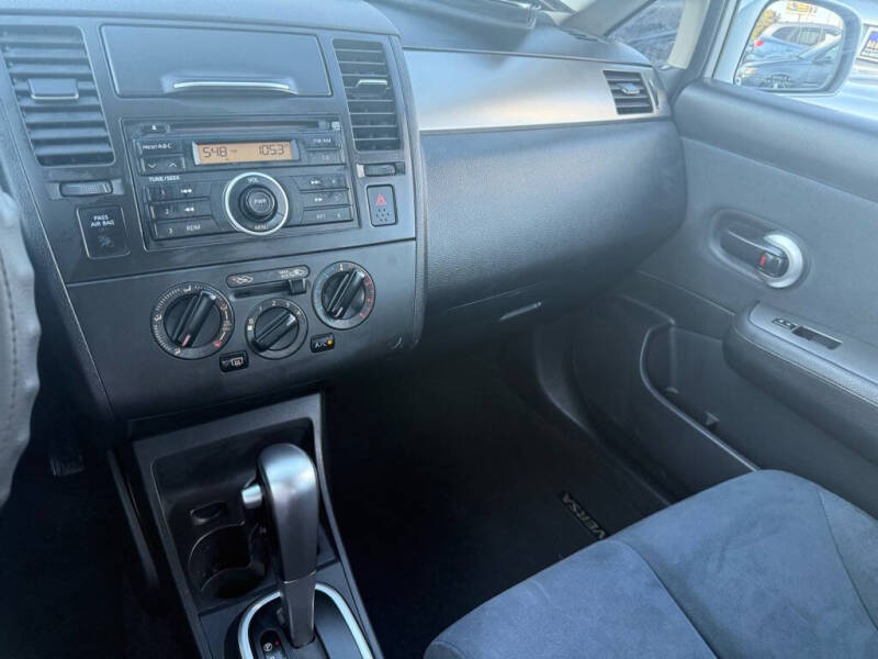 2009 Nissan Versa 1.8 S