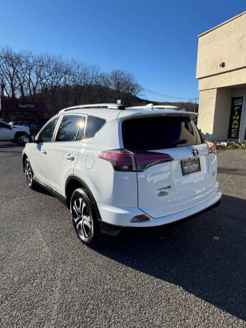 2016 Toyota RAV4 LE