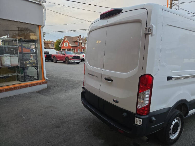 2022 Ford Transit 250