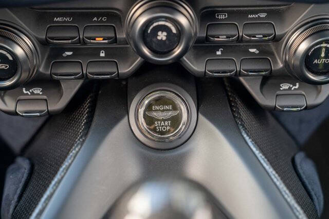 2020 Aston Martin Vantage 23
