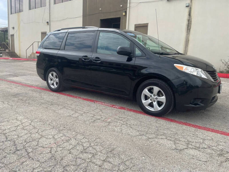 2012 Toyota Sienna
