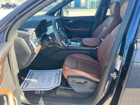 2025 Audi Q7 quattro Premium 45 TFSI