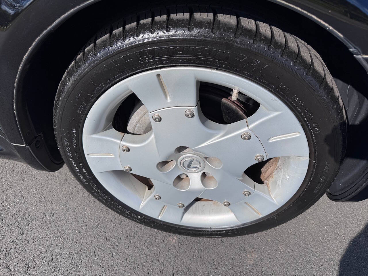 2004 Lexus SC 430 37