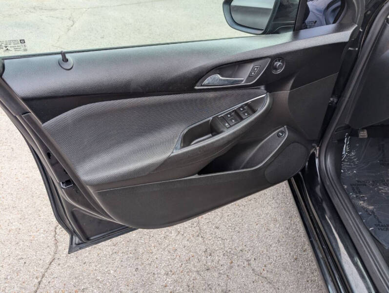 2018 Chevrolet Cruze LS Auto