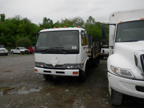 2004 UD Trucks UD2300