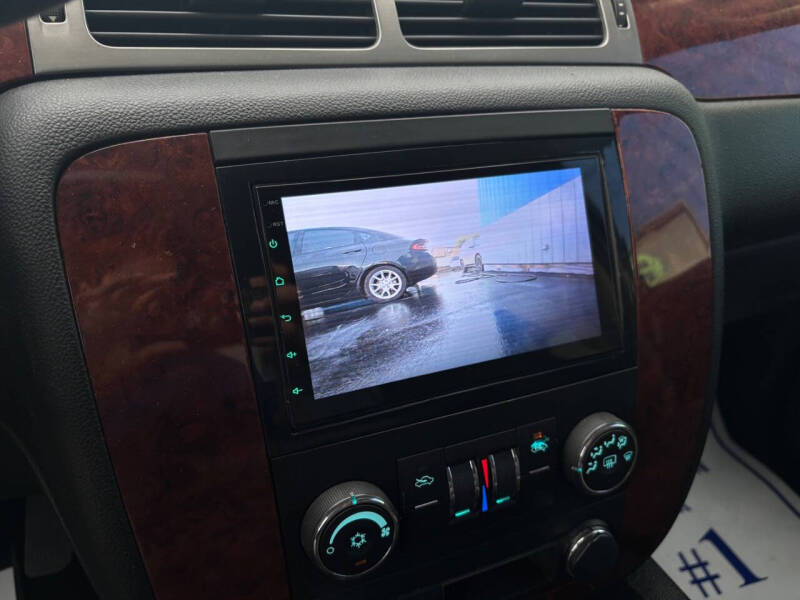 2011 Chevrolet Avalanche LS