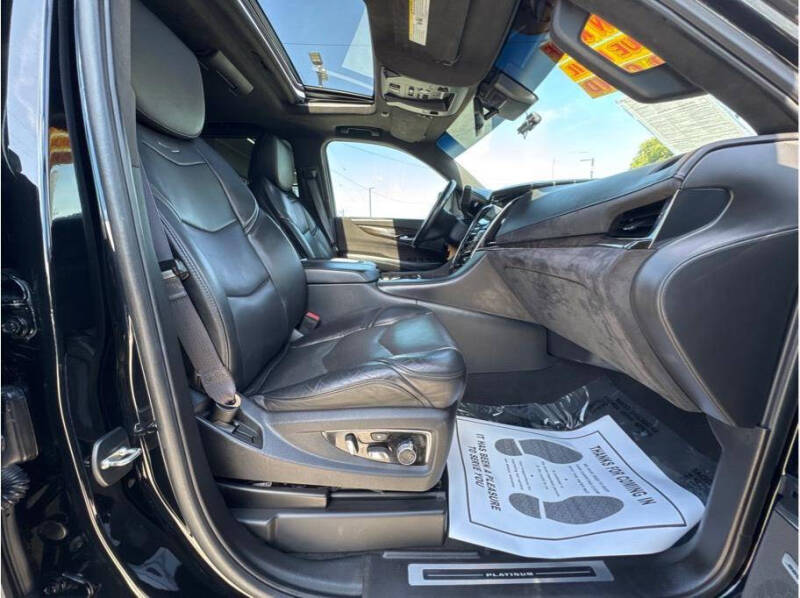 2015 Cadillac Escalade Platinum