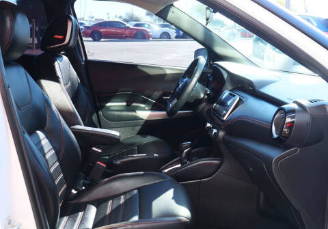 2020 Nissan Kicks SR