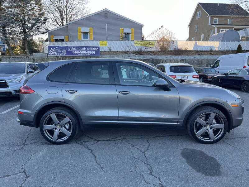 2016 Porsche Cayenne S