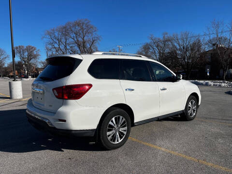 2017 Nissan Pathfinder SV