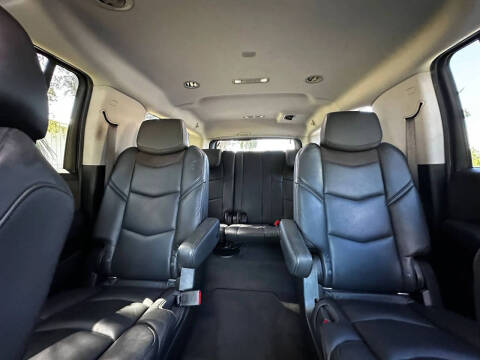 2020 Cadillac Escalade ESV Luxury