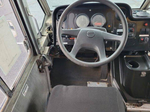 2004 Freightliner MT45 Chassis