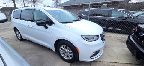 2024 Chrysler Pacifica Touring L