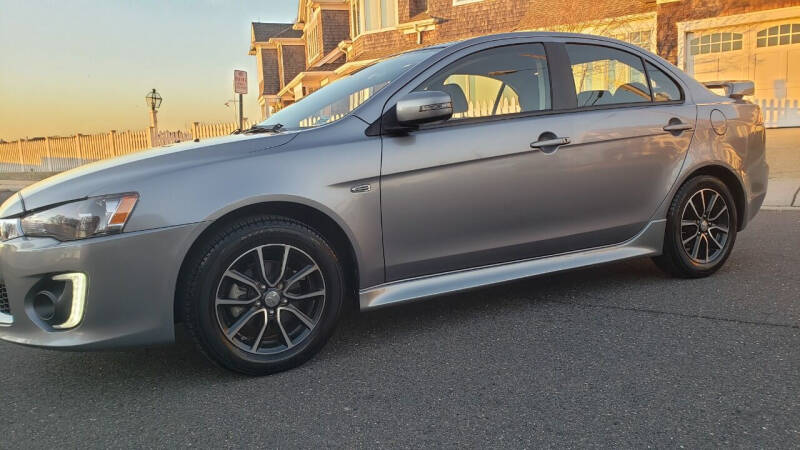 2017 Mitsubishi Lancer ES