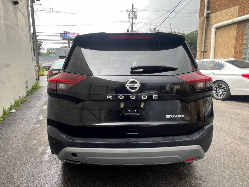 2021 Nissan Rogue SV