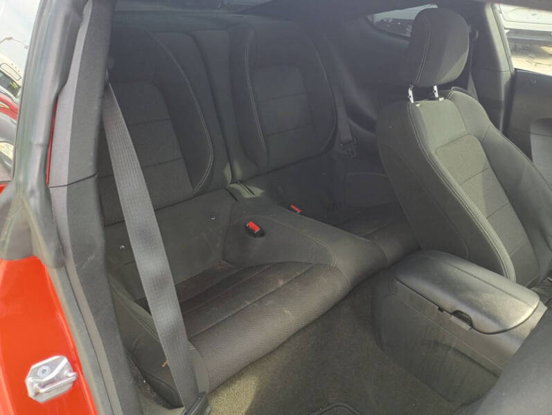 2016 Ford Mustang V6