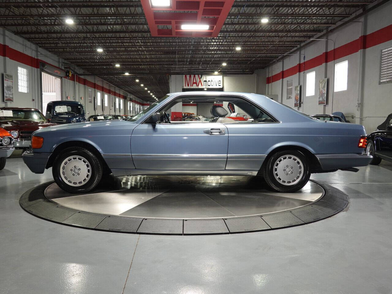 1987 Mercedes-Benz 560-Class 4