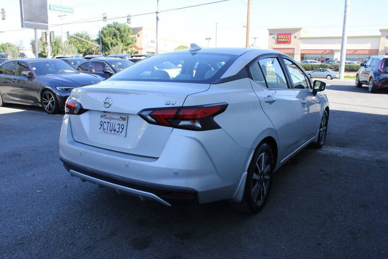 2020 Nissan Versa SV