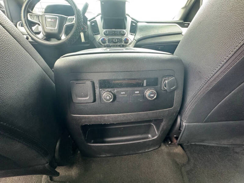 2016 GMC Yukon XL SLE