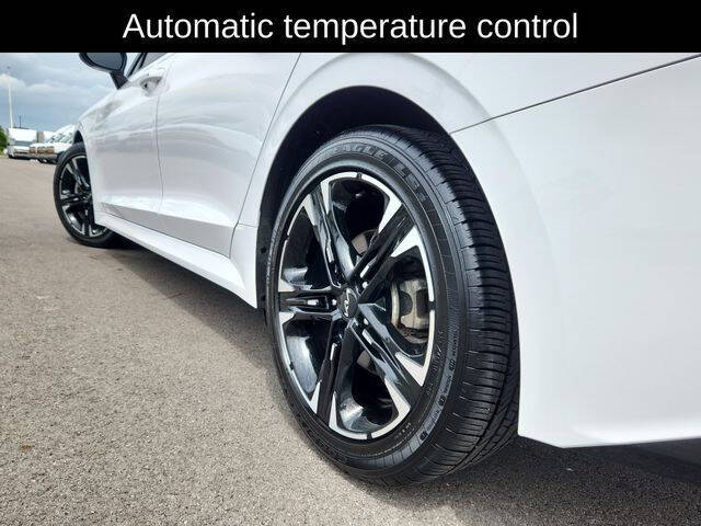 2023 Kia K5
