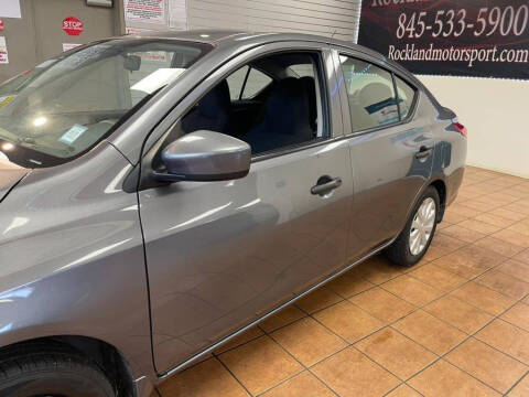 2016 Nissan Versa 1.6 S Plus