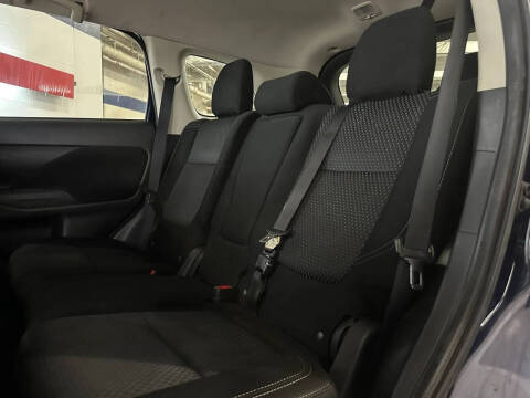 2019 Mitsubishi Outlander ES