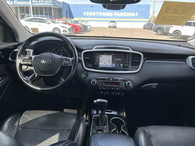 2019 Kia Sorento SX V6