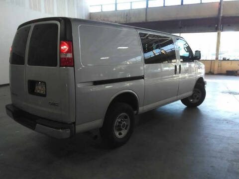 2023 GMC Savana 2500