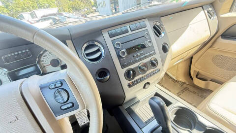 2011 Ford Expedition XLT