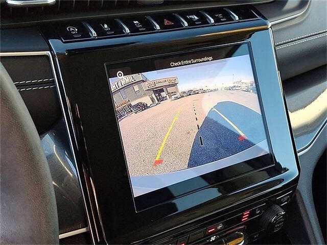 2023 Jeep Grand Cherokee L Laredo