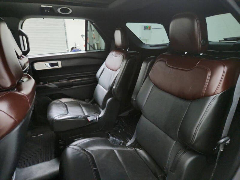 2020 Ford Explorer Platinum