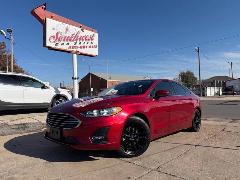 2019 Ford Fusion SE's photo