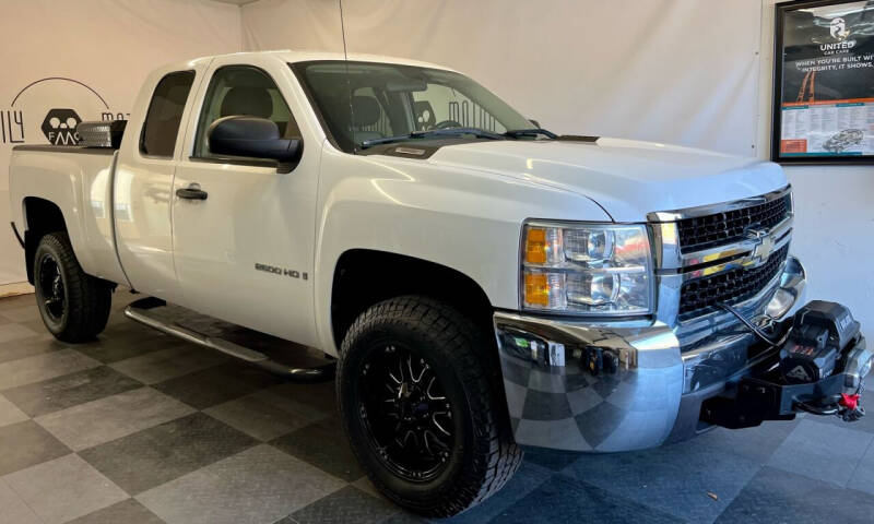 2009 Chevrolet Silverado 2500HD for sale at Family Motor Co. in Tualatin OR