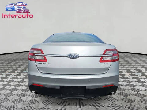 2017 Ford Taurus SEL