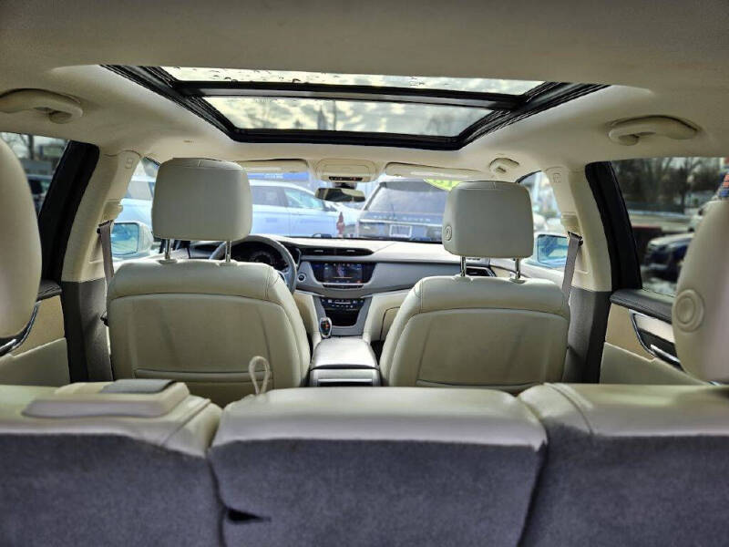 2018 Cadillac XT5 Luxury