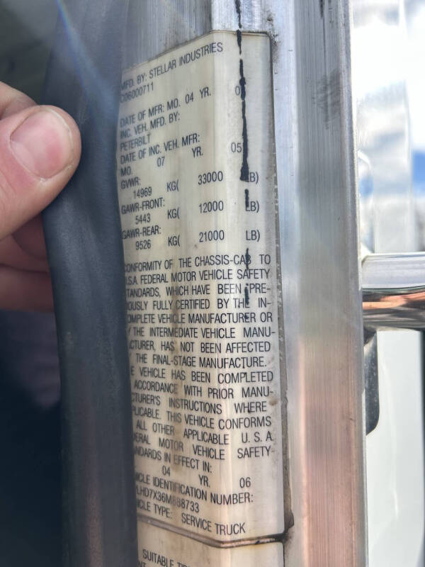 2006 Peterbilt 335 Mechanic's Truck