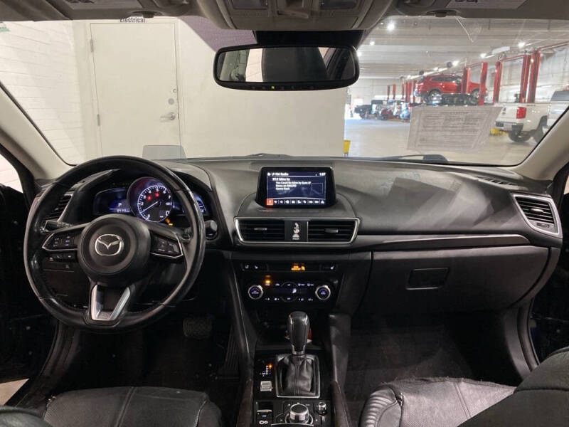 2017 Mazda MAZDA3 Grand Touring